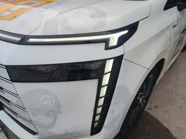 GAC Trumpchi E8 — Фото автомобиля 23