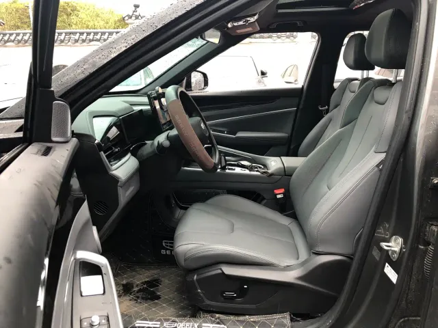 Geely Boyue — Фото автомобиля 6