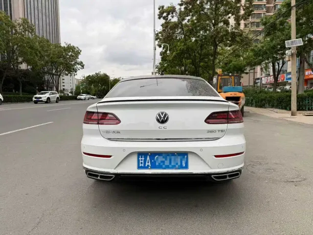 Volkswagen CC — Фото автомобиля 5