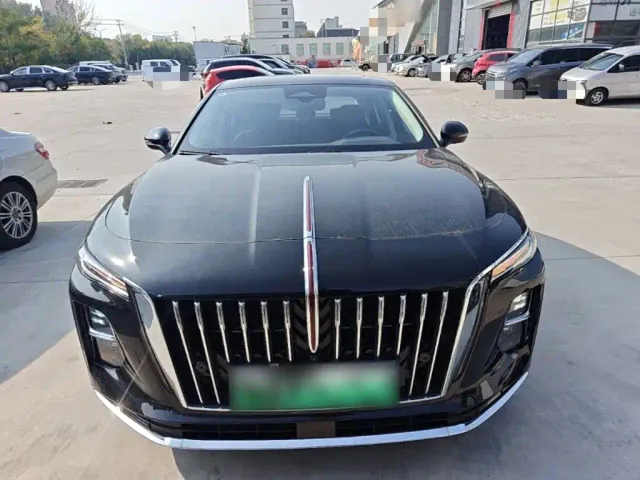 Hongqi H5 PHEV — Фото автомобиля 2
