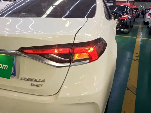 Toyota Corolla — Фото автомобиля 7