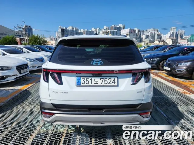 Hyundai Tucson Новый Tucson (NX4) Бензин 1.6 Turbo 4WD — Фото автомобиля 5