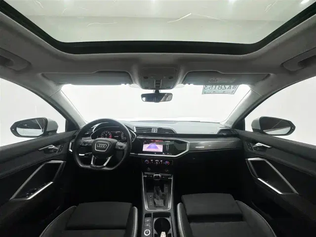 Audi Q3 — Фото автомобиля 16