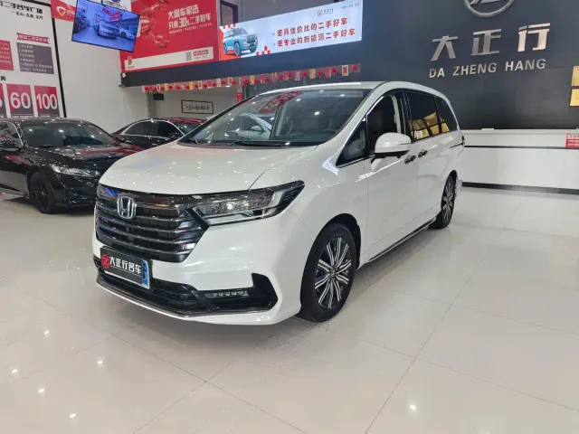 Фотография автомобиля — Honda Odyssey