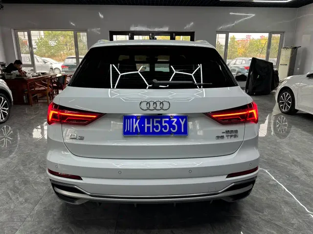 Audi Q3 — Фото автомобиля 6