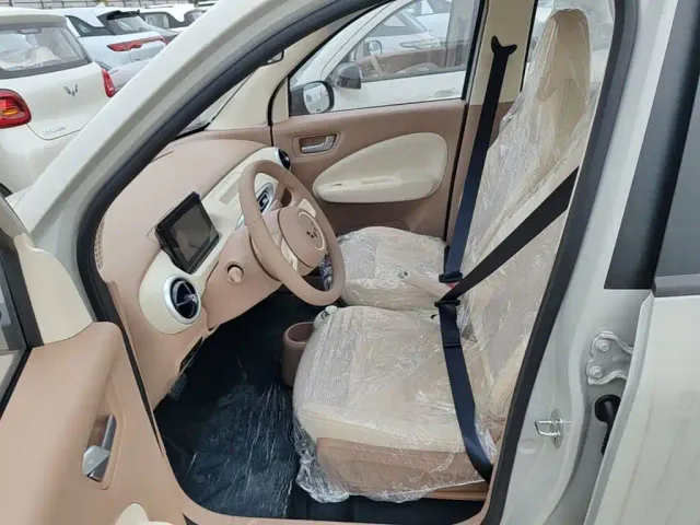 Wuling Hongguang Mini EV — Фото автомобиля 14