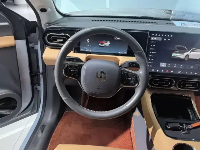 Leapmotor C01 — Фото автомобиля 6