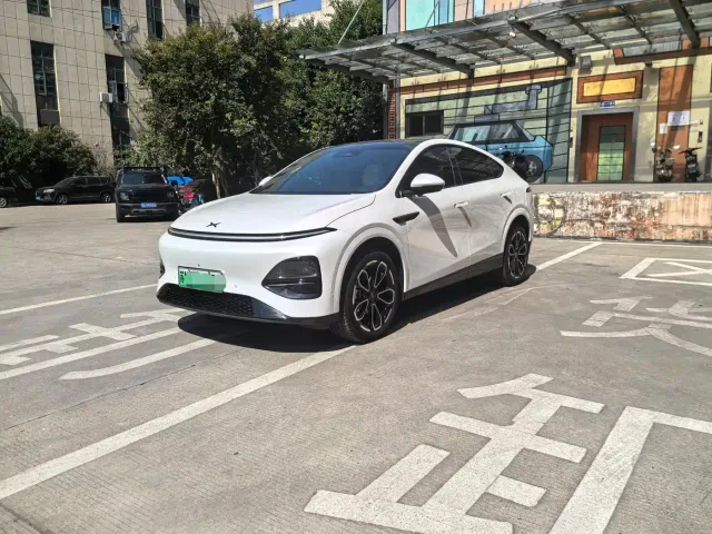 Фотография автомобиля — Xpeng G6