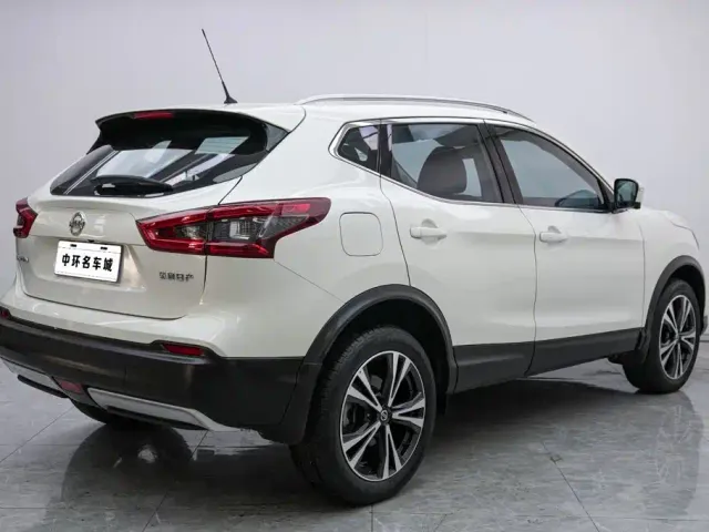 Nissan Qashqai — Фото автомобиля 17