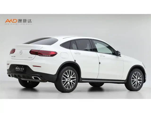 Mercedes-Benz GLC Coupe — Фото автомобиля 3