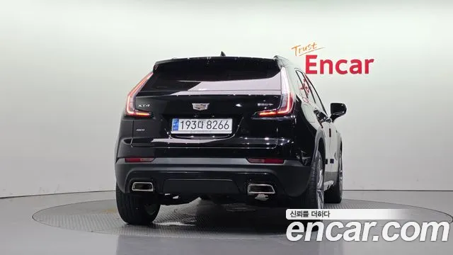 Cadillac XT4 2.0 Sport AWD — Фото автомобиля 4