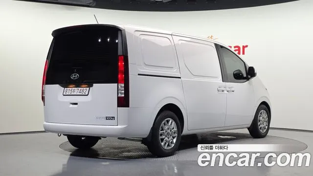 Hyundai Staria Staria L3.5 Карго 3 места — Фото автомобиля 2