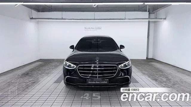 Mercedes-Benz S-Class — Фото автомобиля 3