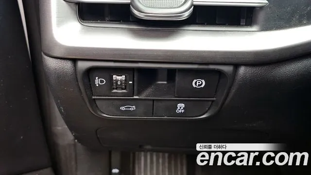 Hyundai Grandeur Grandeur (GN7) — Фото автомобиля 24