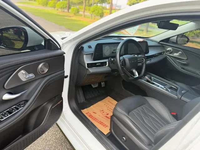 Chery Arrizo 8 — Фото автомобиля 10