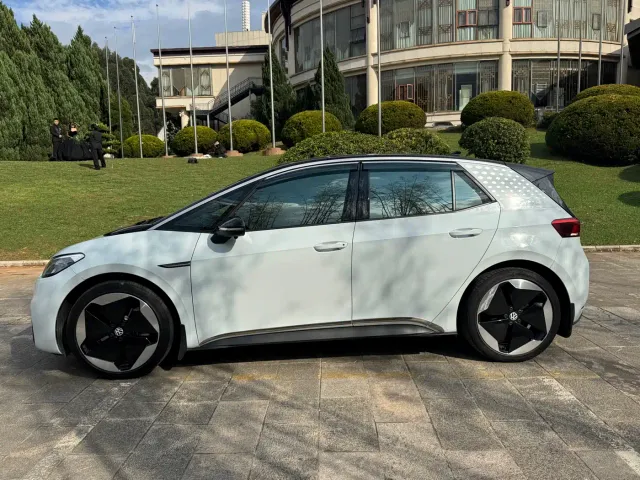 Volkswagen ID.3 — Фото автомобиля 7