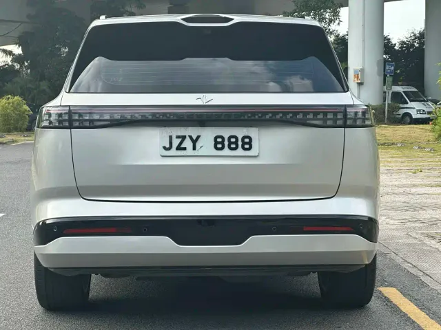 Dongfeng eπ 008 — Фото автомобиля 6