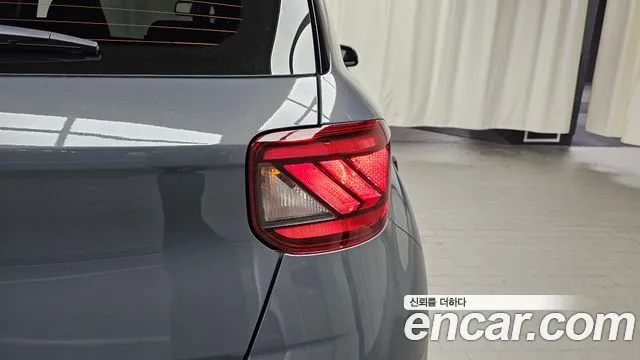 Hyundai Venue Venue 1.6 Premium — Фото автомобиля 21