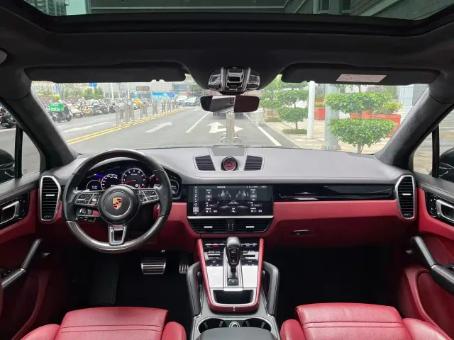 Porsche Macan — Фото автомобиля 19