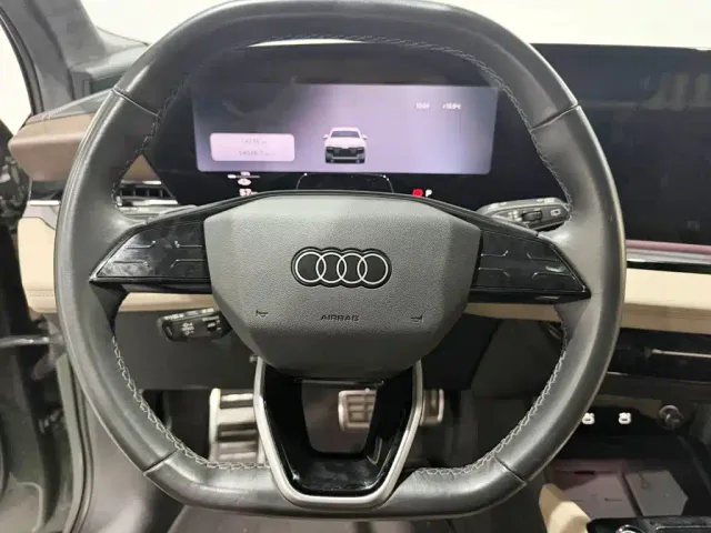 Audi Q6L e-tron — Фото автомобиля 9