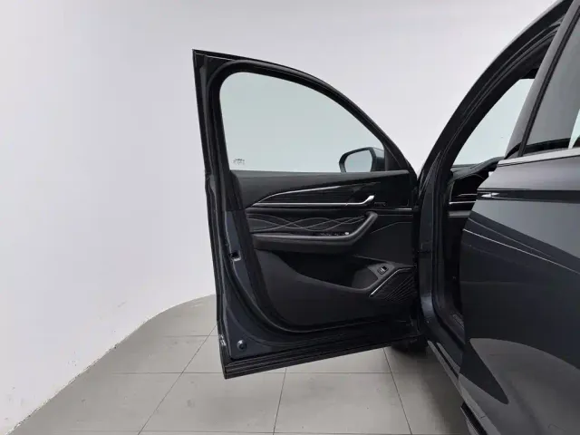 Geely Xingyue L — Фото автомобиля 8
