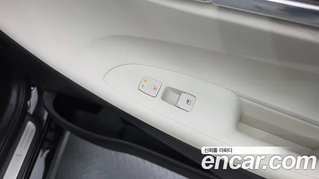 Hyundai Grandeur Grandeur (New) Hybrid — Фото автомобиля 18
