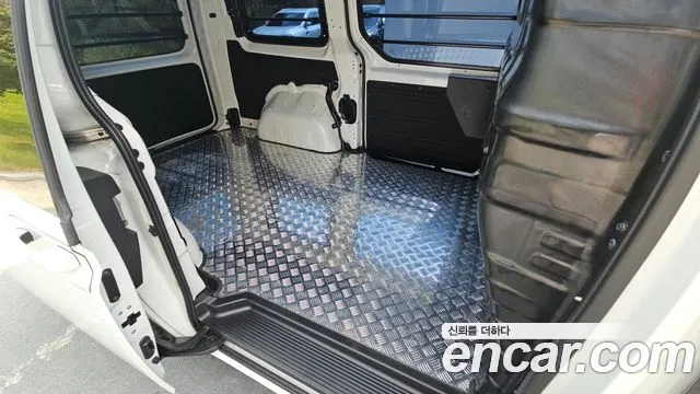 Hyundai Staria Staria L3.5 Карго 3 места — Фото автомобиля 28