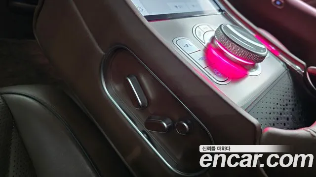 Genesis G90 Бензин 3.5 турбо AWD — Фото автомобиля 27