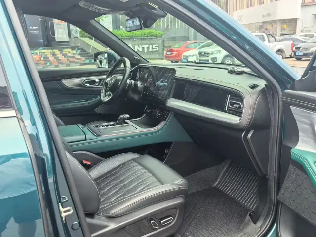 GAC Trumpchi GS8 — Фото автомобиля 6