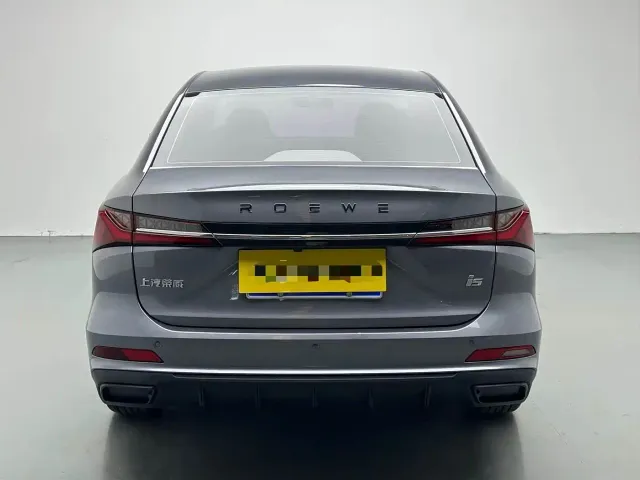 Roewe i5 — Фото автомобиля 8