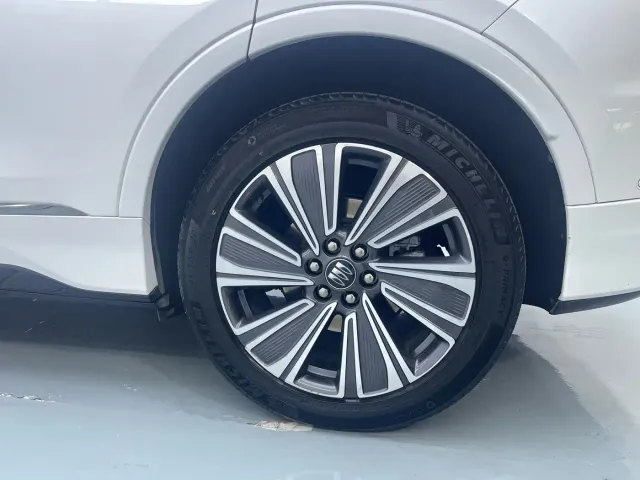 Buick E5 — Фото автомобиля 13