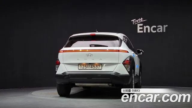 Hyundai Kona SX2 — Фото автомобиля 4