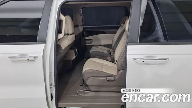 Kia Canival Carnival 4 поколение Дизель 9 мест Prestige — Фото автомобиля 17