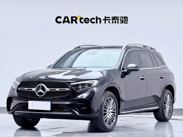 Фотография автомобиля — Mercedes-Benz GLC-Class