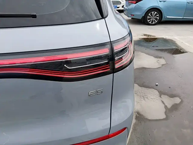 Geely Galaxy E5 — Фото автомобиля 7