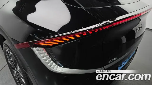 Kia EV6 — Фото автомобиля 8