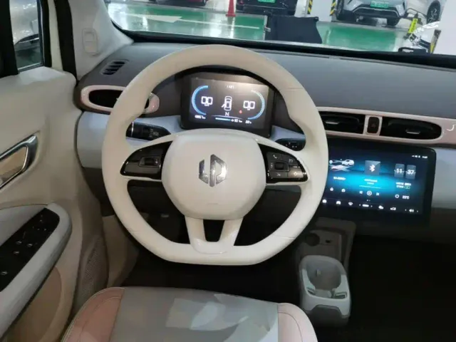 Leapmotor T03 — Фото автомобиля 10