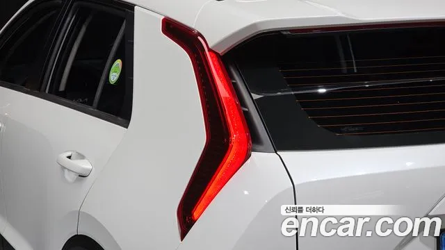 Kia Niro Niro (New) — Фото автомобиля 8