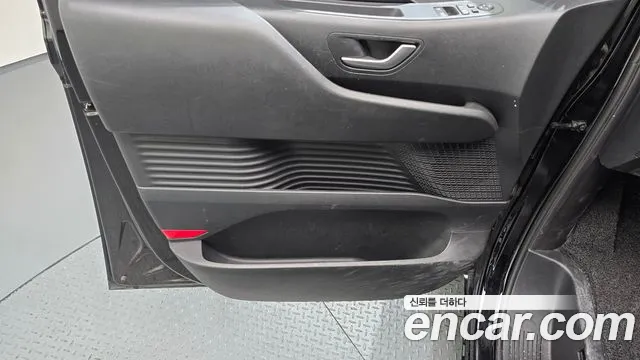Hyundai Staria — Фото автомобиля 13