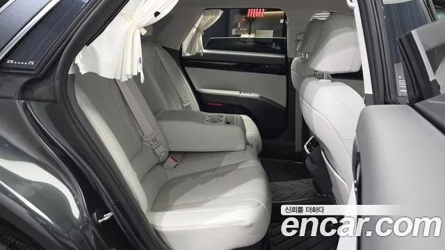 Hyundai Grandeur GN7 — Фото автомобиля 18