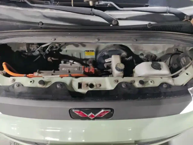 Wuling Hongguang Mini EV — Фото автомобиля 14