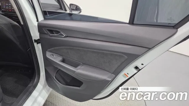 Volkswagen Golf Golf 8 поколение 2.0 TDI Prestige — Фото автомобиля 20