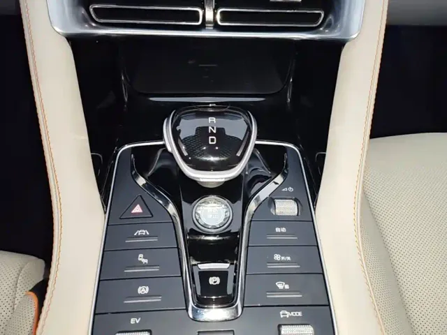 BYD Song PLUS — Фото автомобиля 13