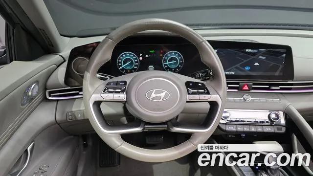 Hyundai AVANTE Новый Avante (CN7) — Фото автомобиля 13
