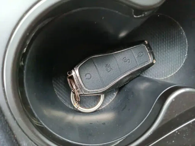 BYD Seal 05 DM-i — Фото автомобиля 9