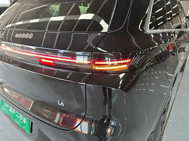 Li Auto L6 — Фото автомобиля 7