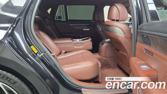Genesis G90 Бензин 3.5 турбо AWD — Фото автомобиля 12