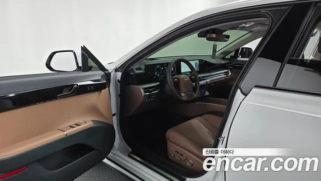 Hyundai Grandeur GN7 — Фото автомобиля 15