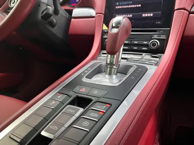 Porsche 718 — Фото автомобиля 9