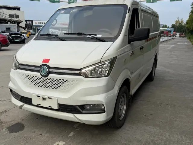 Фотография автомобиля — Dongfeng Yufeng EM27